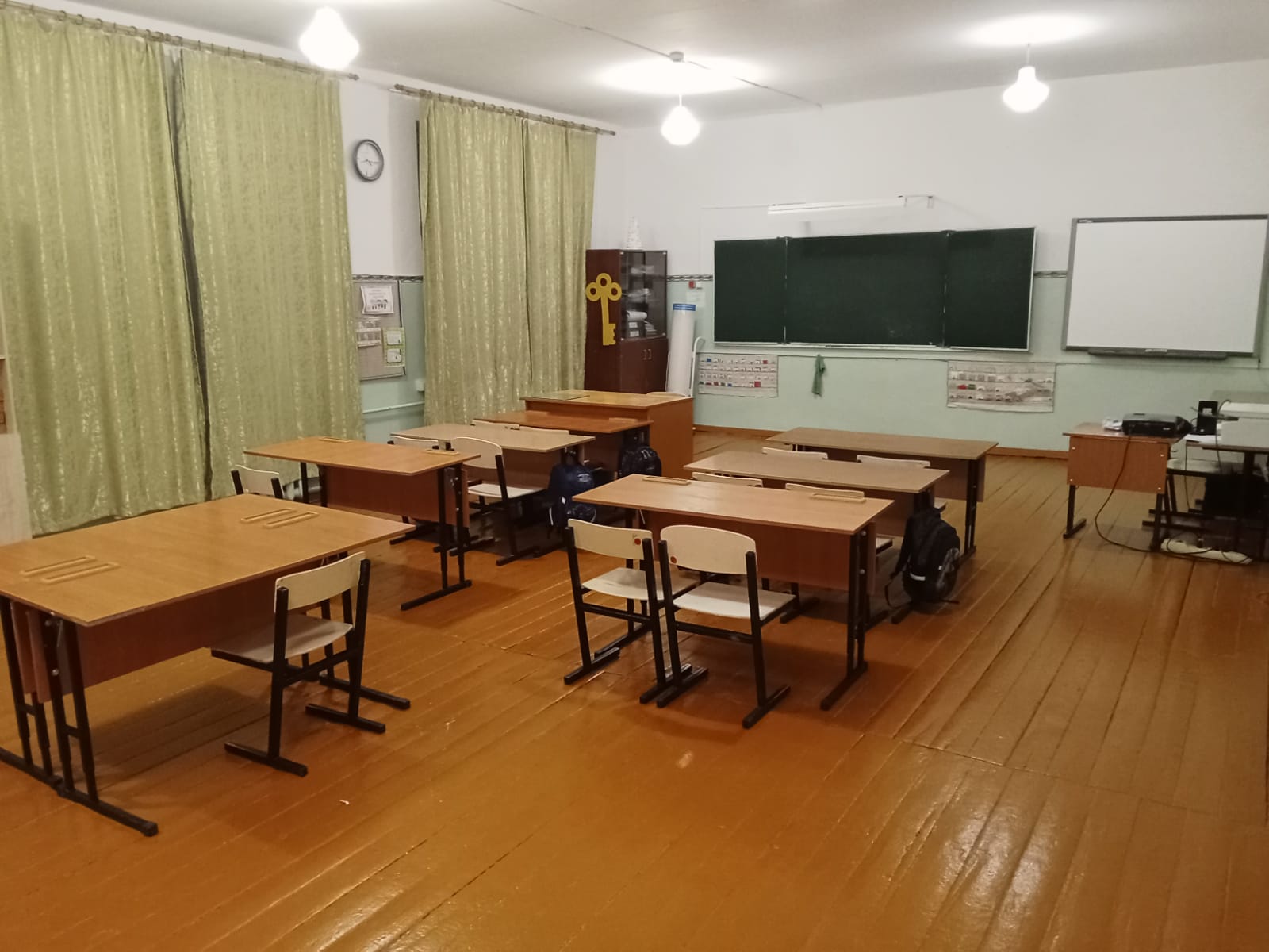 Изображения кабинета.